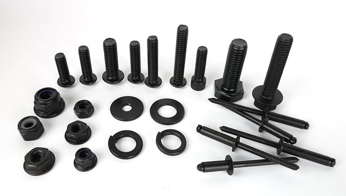 черненый крепеж из нержавеющей стали